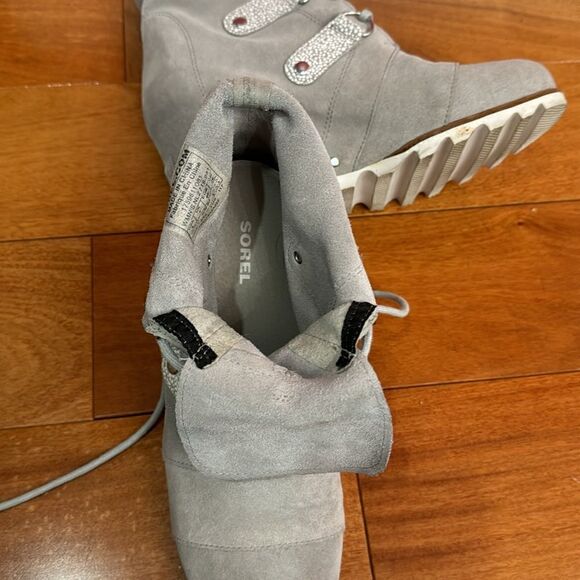 Sorel Womens Joan Of Arctic Wedge II Ankle Boot Gray Suede Round Toe size 9 - Picture 6 of 10